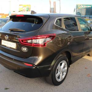 Nissan Qashqai 1.5 DCi *NAVIGACIJA, KAMERA*