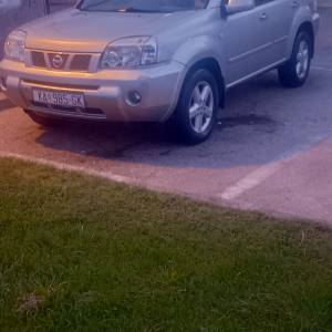Nissan x-trail 2005.god.