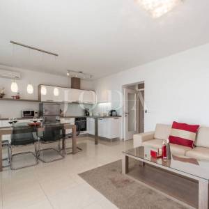 Novalja apartman 1. red do mora