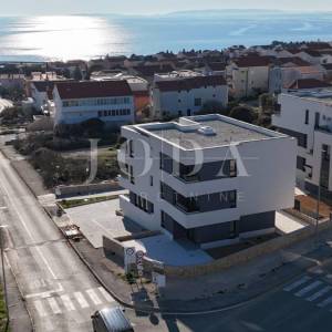 Novalja, novogradnja prvi kat 2sdb