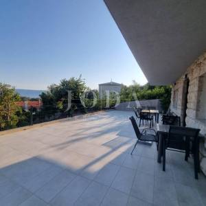 Novi Vindolski, kuća 70m od mora