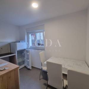 Novi Vindolski, kuća 70m od mora