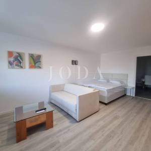 Novi Vindolski, kuća 70m od mora