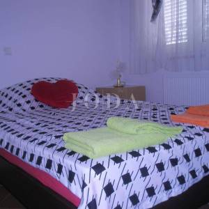 Novi Vinodolski, apartmanska kuća sa poslovnim prostorom