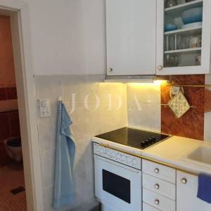 Novi Vinodolski, apartmanska kuća
