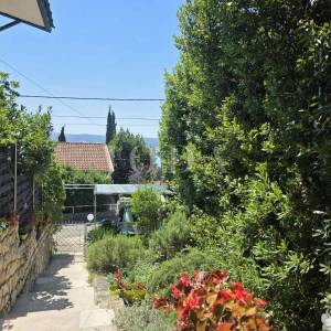NOVI VINODOLSKI, BRIBIRSKA OBALA, stan 130m  od mora