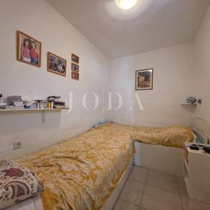 NOVI VINODOLSKI, BRIBIRSKA OBALA, stan 130m  od mora