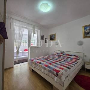 NOVI VINODOLSKI, BRIBIRSKA OBALA, stan 130m  od mora