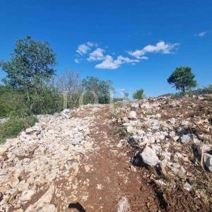 Novi Vinodolski, građevinski teren 505m2