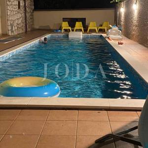 Novi Vinodolski kuća 100 m od mora