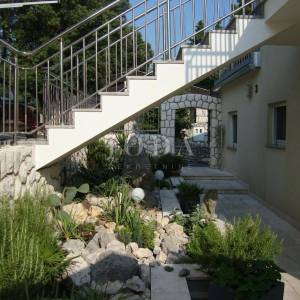 Novi Vinodolski, kuća 50m od mora