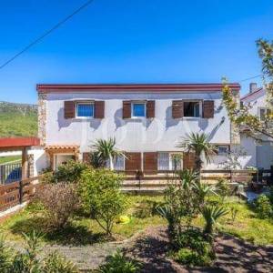 NOVI VINODOLSKI, kuća na mirnoj lokaciji