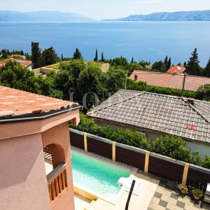 Novi Vinodolski kuća s bazenom