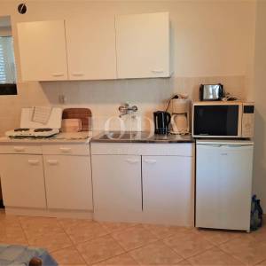 Novi Vinodolski, kuća sa četiri apartmana u blizini centra