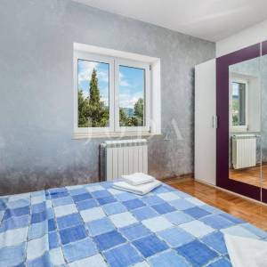 NOVI VINODOLSKI, kuća u blizini mora