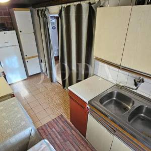 Novi Vinodolski, kuća u blizini mora