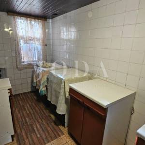 Novi Vinodolski, kuća u blizini mora