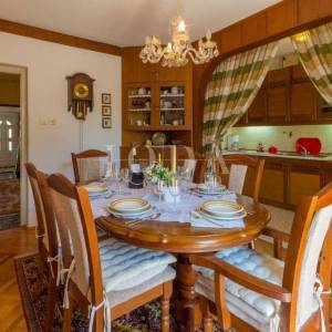 Novi Vinodolski, kuća u blizini centra i mora