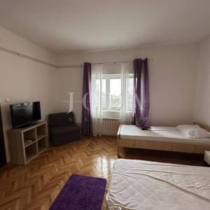 NOVI VINODOLSKI, kuća u centru