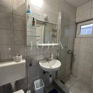 NOVI VINODOLSKI, kuća u centru