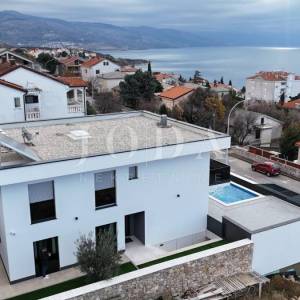 Novi Vinodolski moderna novogradnja blizu plaže i centra grada