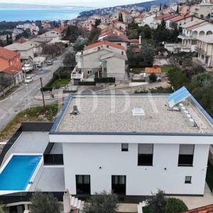 Novi Vinodolski moderna novogradnja blizu plaže i centra grada