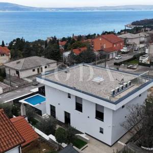 Novi Vinodolski moderna novogradnja blizu plaže i centra grada