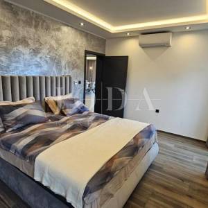 Novi Vinodolski moderna novogradnja blizu plaže i centra grada