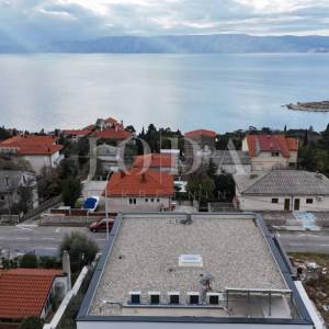 Novi Vinodolski moderna novogradnja blizu plaže i centra grada