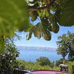 Novi Vinodolski, Smokvica Krmpotska, kuća sa dva stana