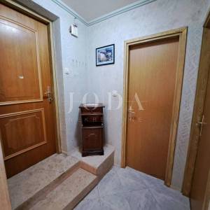 Novi Vinodolski, stambeno-poslovni objekt u centru grada