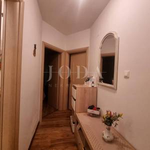 NOVI VINODOLSKI, stan 81m2, prizemlje