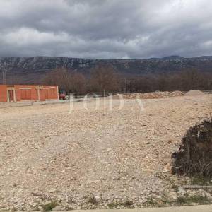 Novi Vinodolski, zemljište 2106m2