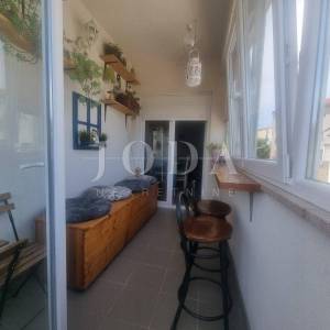 NOVI VINODOLSKI,stan sa uređenim potkrovljem