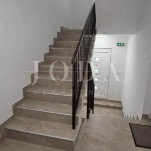 Novo uređeni penhouse 67m2 s panoramskim pogledom na more (prodaja).