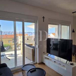 Novo uređeni penhouse 67m2 s panoramskim pogledom na more (prodaja).