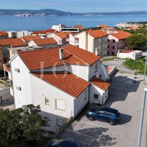 Novo uređeni penhouse 67m2 s panoramskim pogledom na more (prodaja).