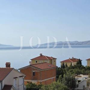 Novo uređeni penhouse 67m2 s panoramskim pogledom na more (prodaja).