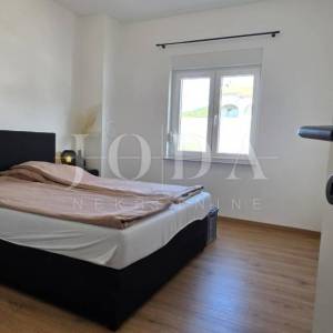 Novo uređeni penhouse 67m2 s panoramskim pogledom na more (prodaja).
