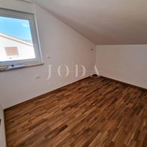 Novogradnja, apartman s otvorenim pogledom na more, Njivice