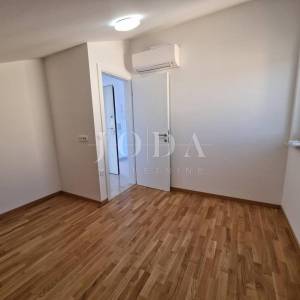 Novogradnja, apartman s otvorenim pogledom na more, Njivice