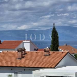 Novogradnja s dvije spavaće sobe i pogledom na more