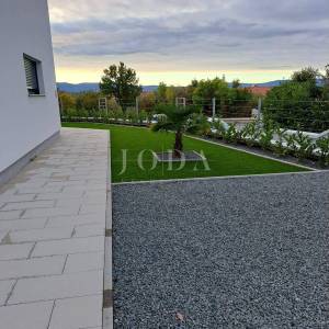 Novoizgrađeni moderni stanovi, Malinska - otok Krk