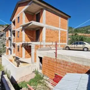 Novoizgrađeni objekt, 6 stanova, garaža, parking, pogled, Senj, 602,39