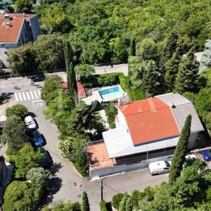 Obiteljska kuća na top lokaciji