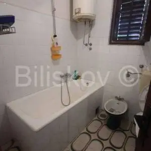 Omiš, Tugare prodaja samostojeća kuća 200 m2