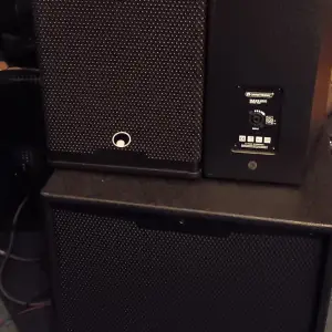 OMNITRONIC MAXX-1810DSP 2.1 Aktivni sistem 800W