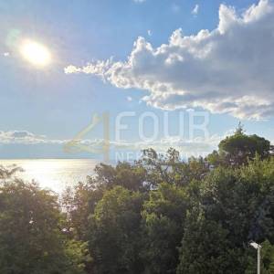 Opatija, 3s+db, 101.20m2, lođa, pogled na more