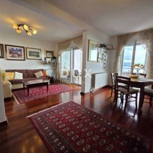 OPATIJA, CENTAR - 2S +DB, 75m2 mjesto gdje svaki dan počinje pogledom na more