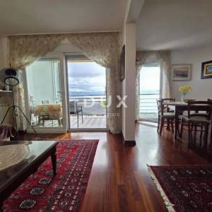 OPATIJA, CENTAR - 2S +DB, 75m2 mjesto gdje svaki dan počinje pogledom na more